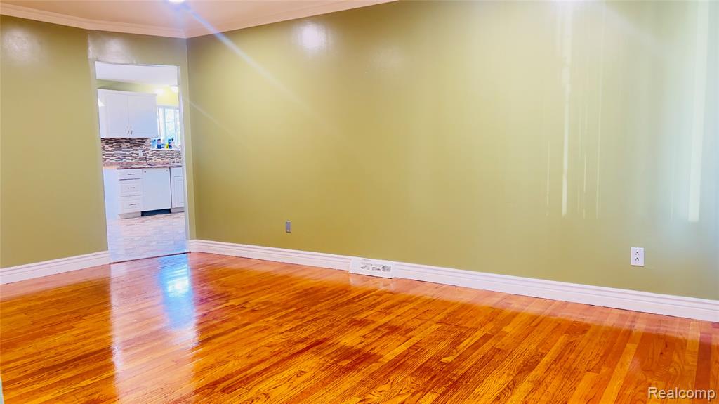4389 E 12 MILE Road, Warren, MI 48092 — Photo 2