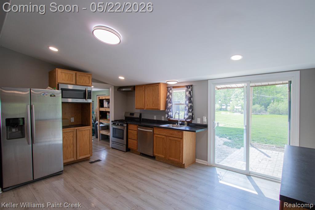 2189 Michigan Road, Port Huron, MI 48060 — Photo 10