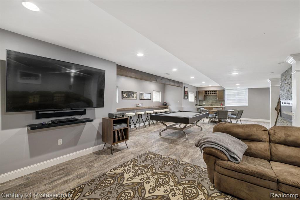 9754 Windsor Lane, Clarkston, MI 48348 — Photo 52