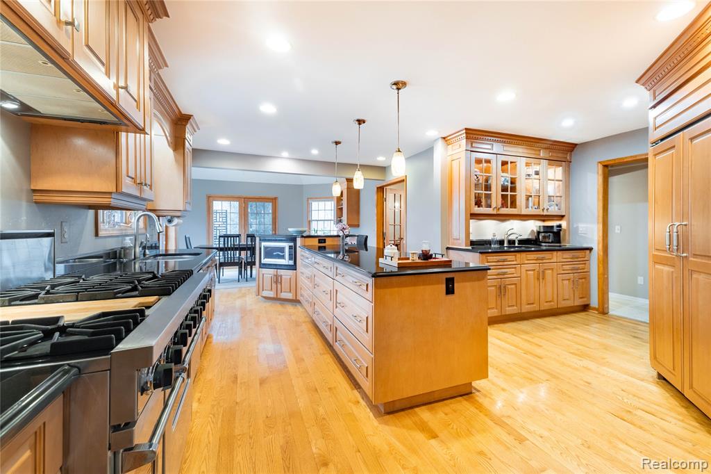 26029 Waterbury Way, Grosse Ile, MI 48138 — Photo 13