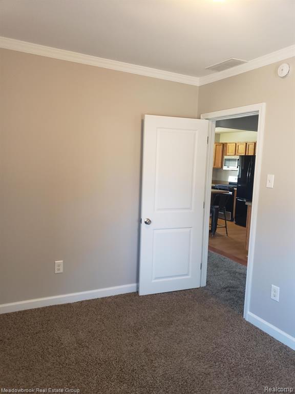 730 HIGHLANDER Street, Lake Orion, MI 48362 — Photo 15
