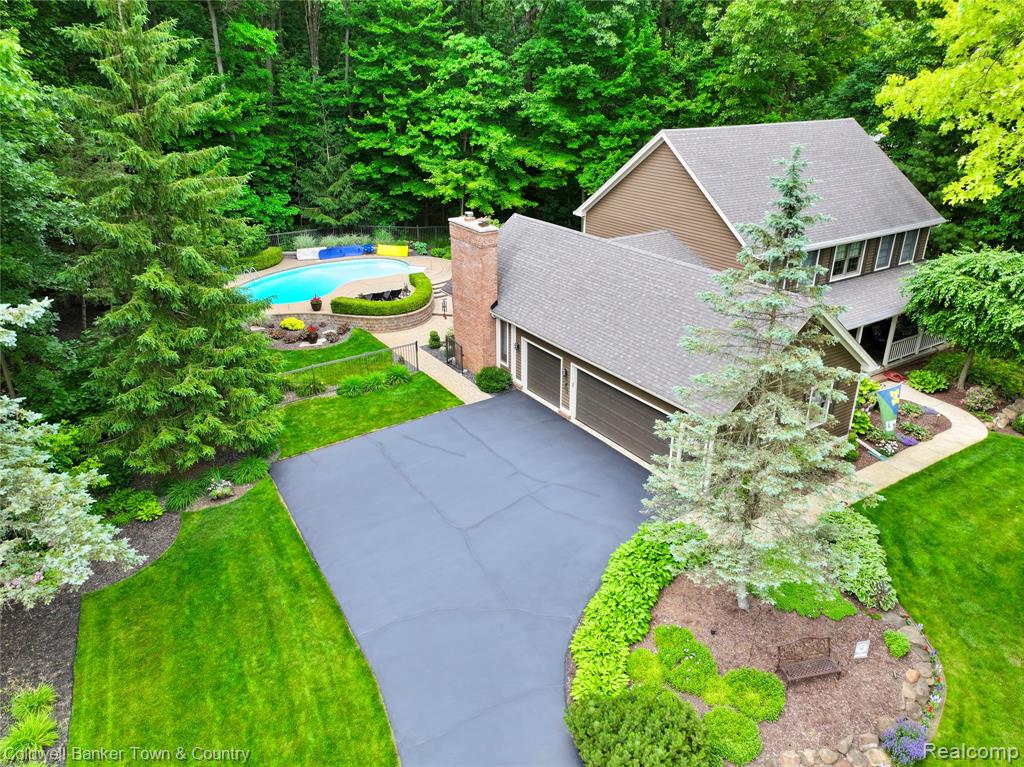 9711 Birch Run, Brighton, MI 48114 — Photo 2