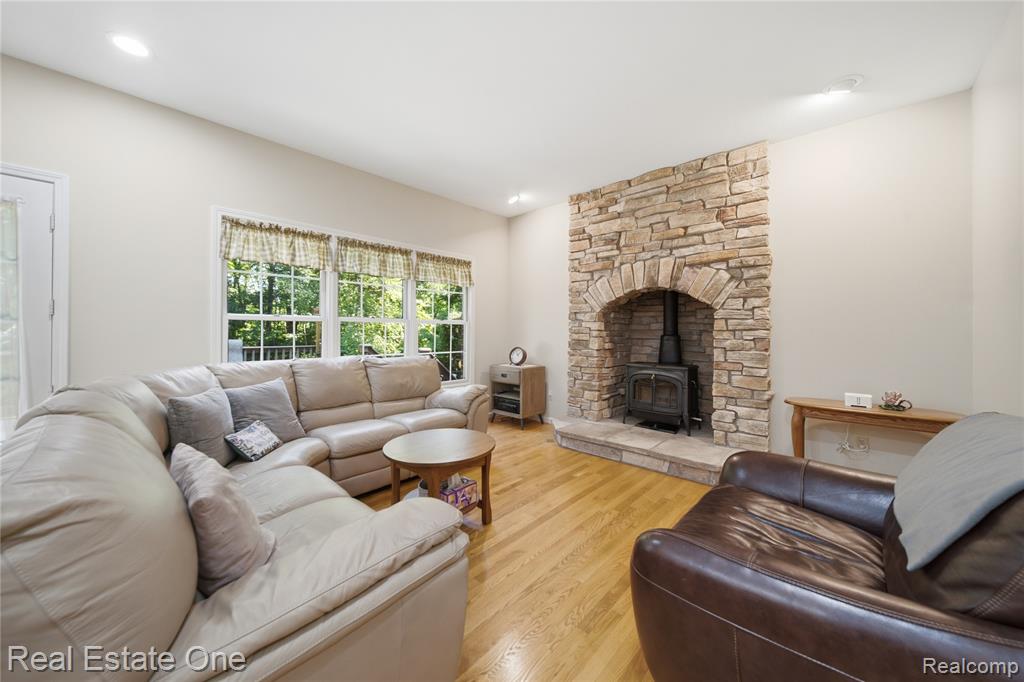 8450 Merrill Road, Whitmore Lake, MI 48189 — Photo 17