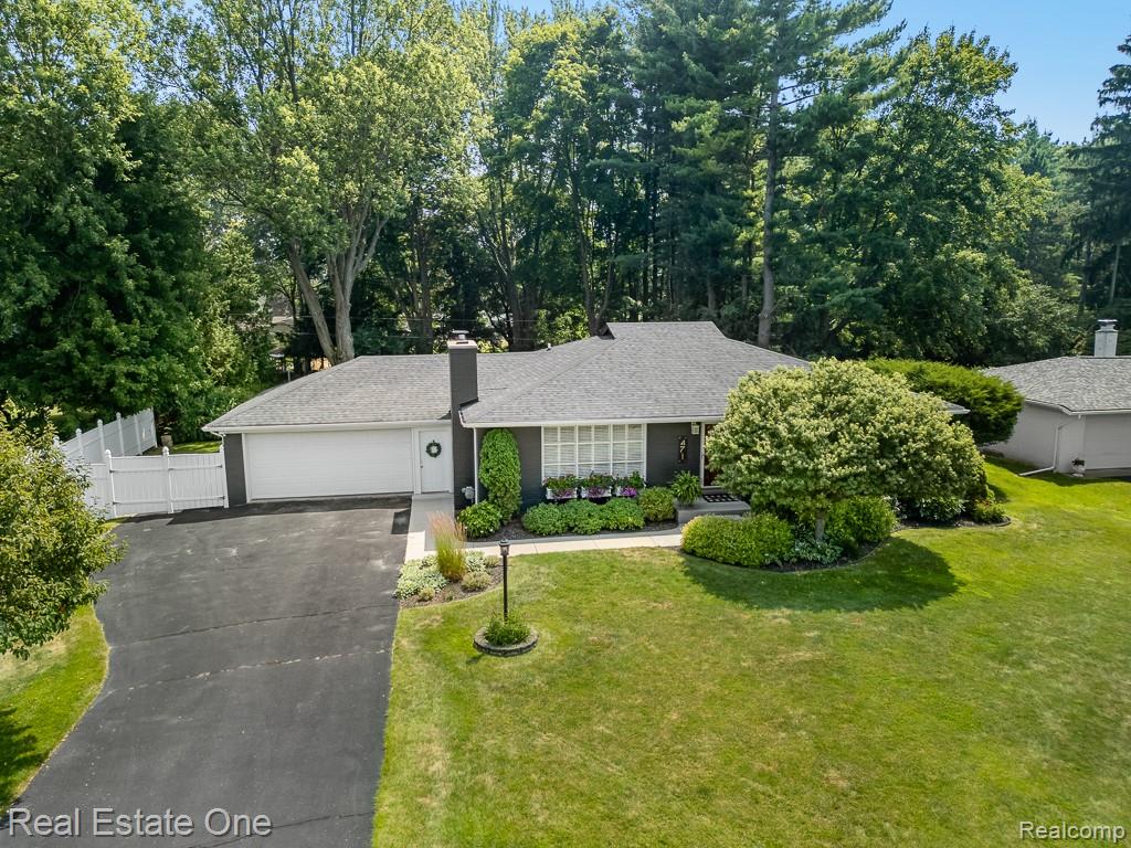 471 Elmhill Road, Rochester Hills, MI 48306 — Photo 30