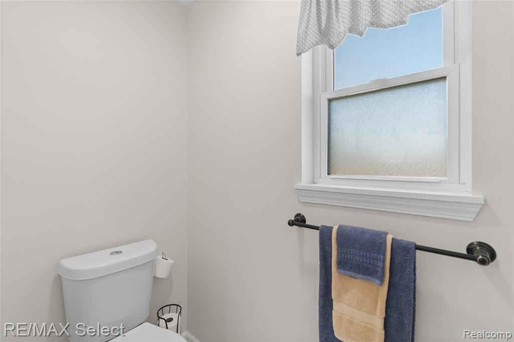 8235 Linden Road, Swartz Creek, MI 48473 — Photo 32