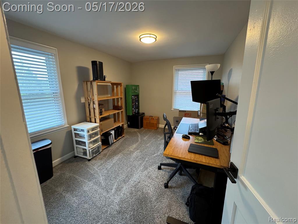 19242 Raymond Street, Grosse Pointe Woods, MI 48236 — Photo 16