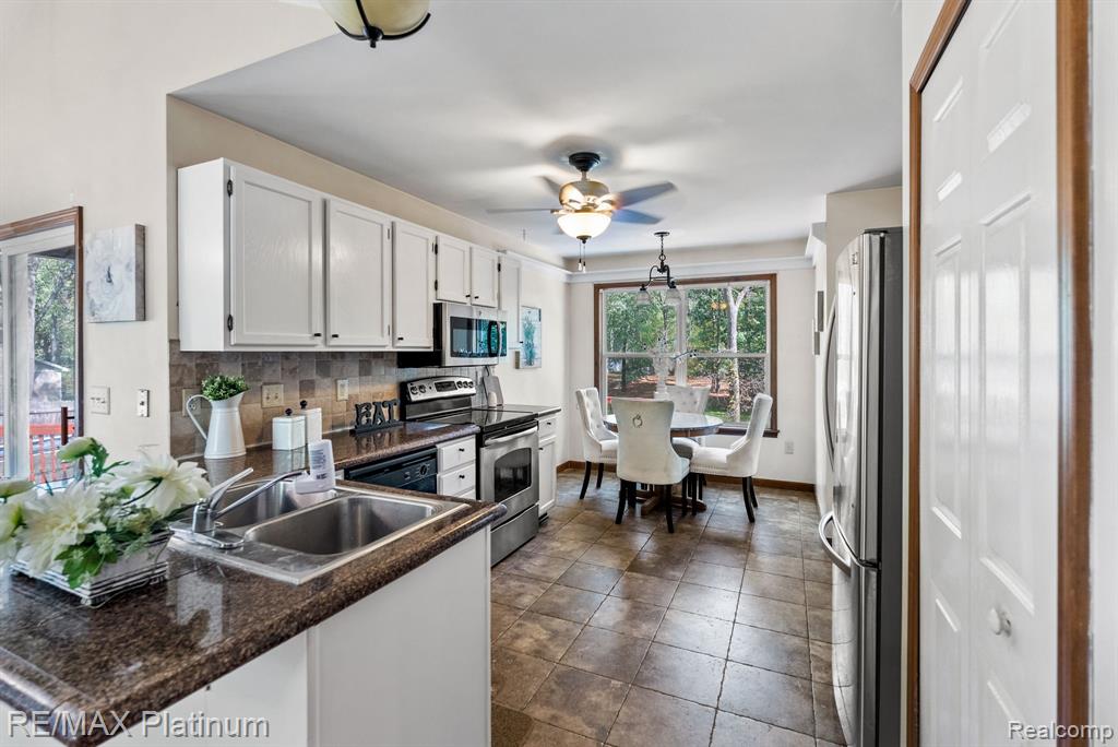 3388 Hogback Road, Fowlerville, MI 48836 — Photo 10