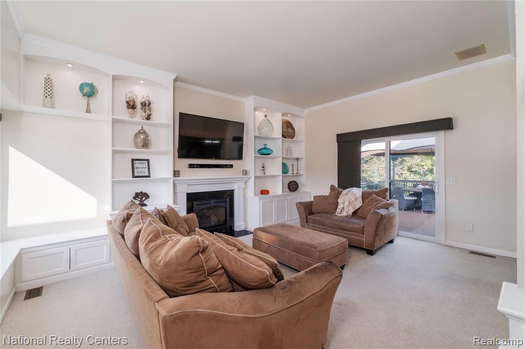 9859 Aylebury Drive, South Lyon, MI 48178 — Photo 17