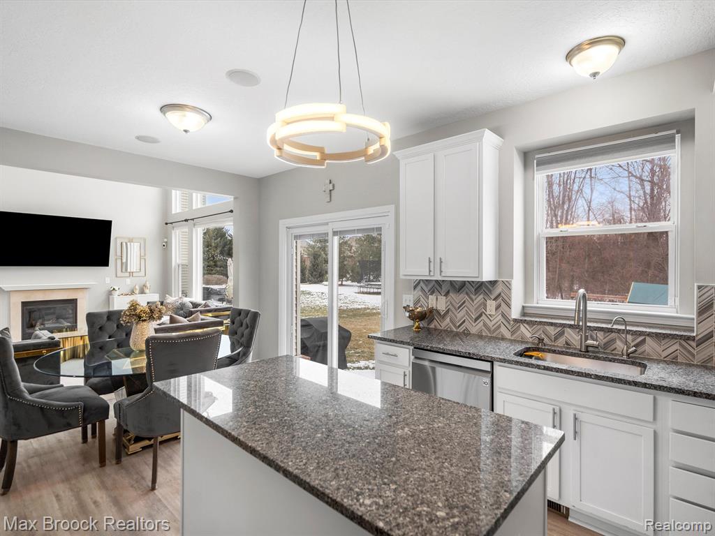 27404 SLOAN Street, Novi, MI — Photo 9