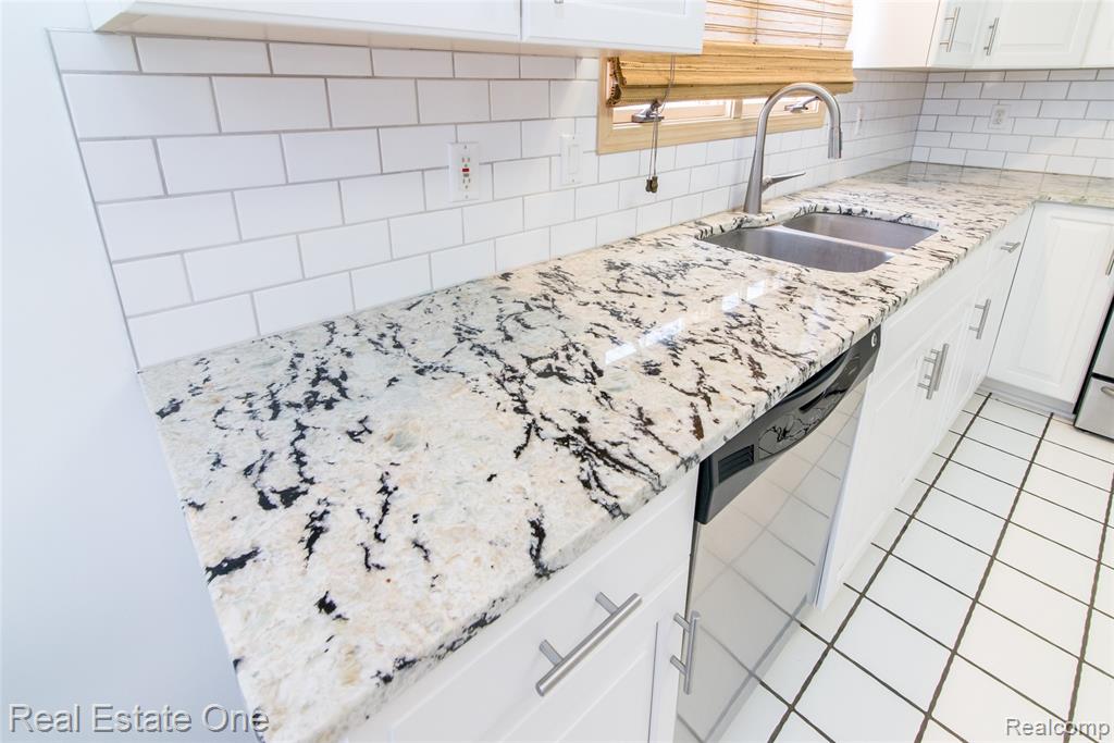 5007 Timberway Trail, Clarkston, MI — Photo 20