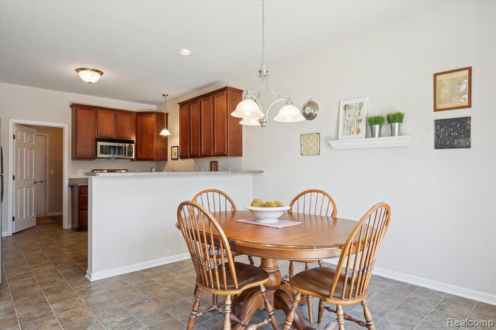 47681 SCENIC CIRCLE Drive S, 77, Canton, MI 48188 — Photo 19
