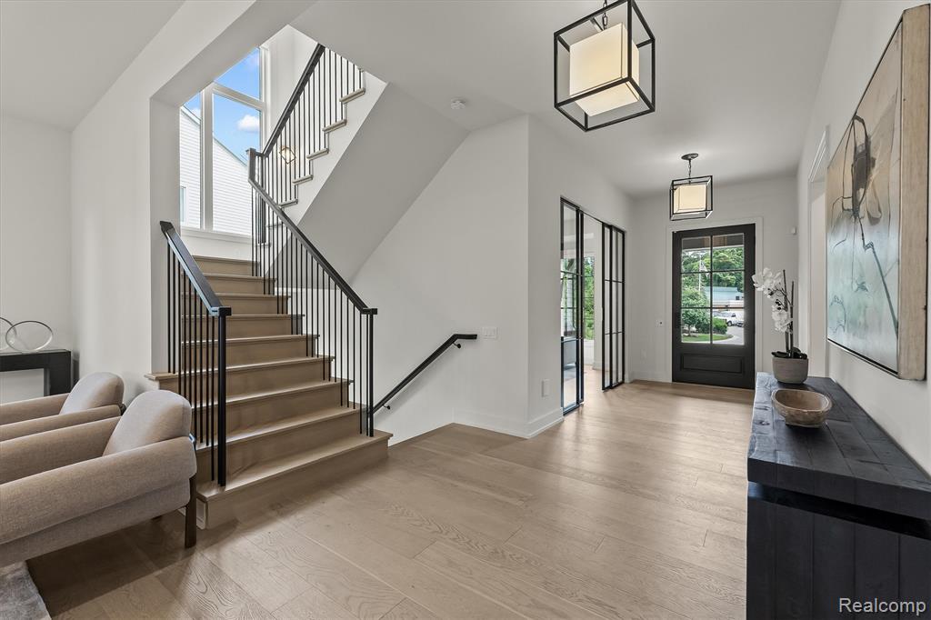 7303 Brookside Village Court, Bloomfield Hills, MI 48301 — Photo 15