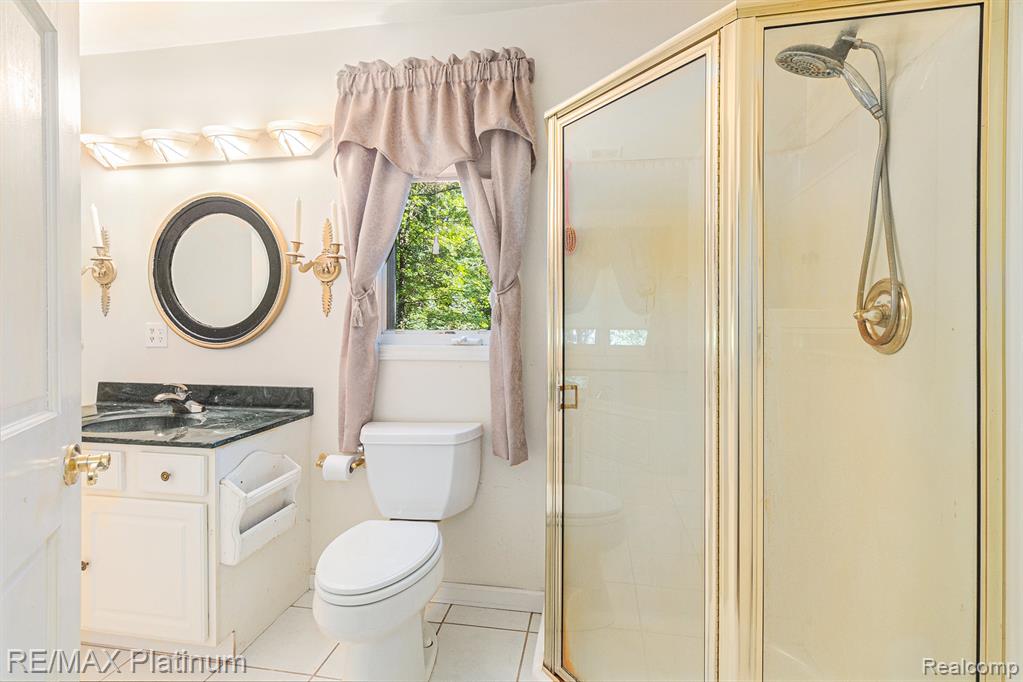 9151 PINEVIEW LAKE COURT, Linden, MI 48451 — Photo 17