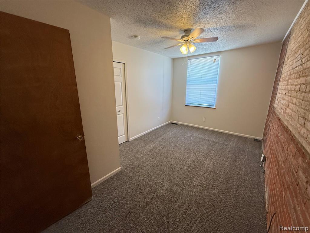 140 S. Saginaw Unit 2 Street, Byron, MI 48418 — Photo 6