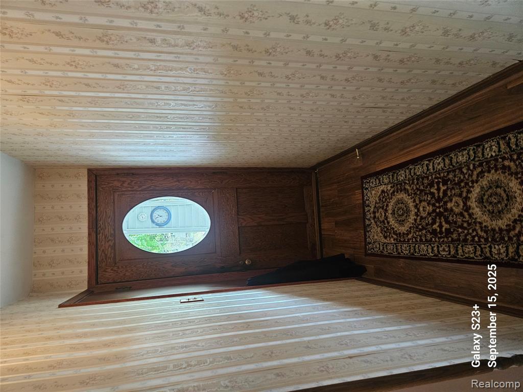 624 Hickory Street, Fenton, MI 48430 — Photo 10