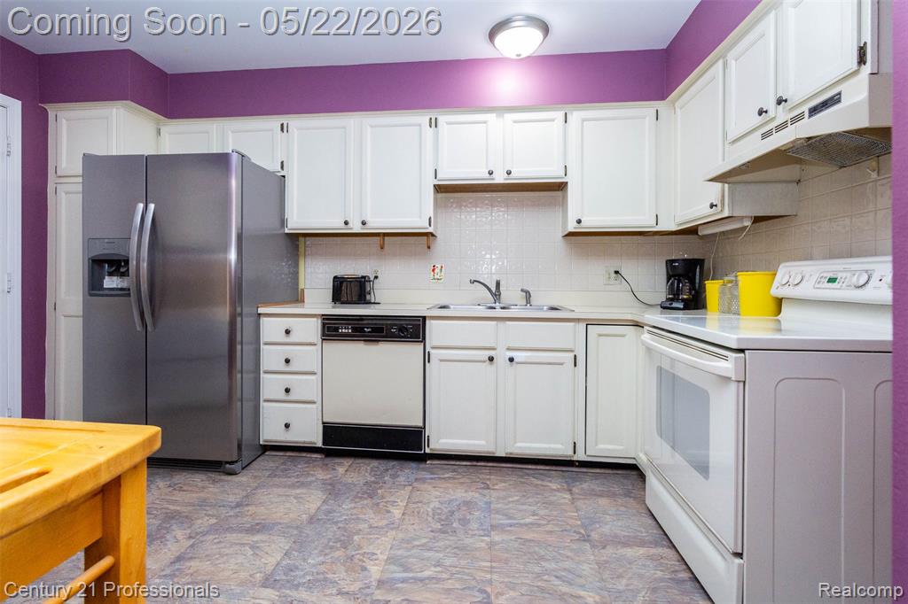 574 Tennyson, Rochester Hills, MI 48307 — Photo 11