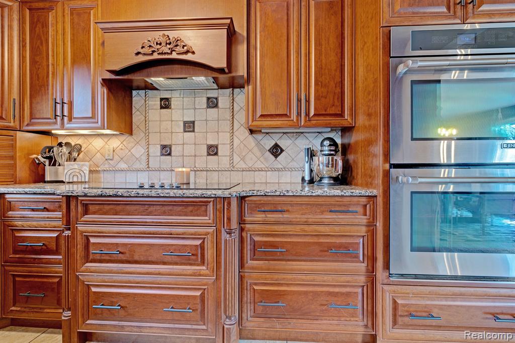 4704 CRUTCHFIELD Drive, Saginaw, MI 48638 — Photo 20