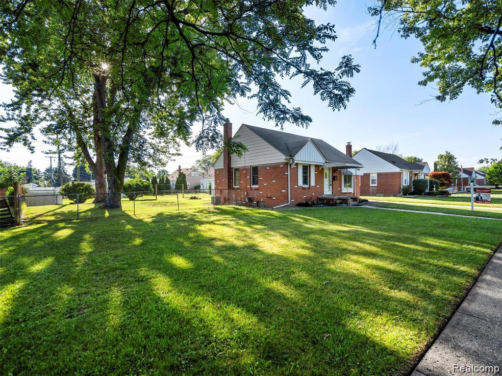 6555 Merriman Road, Garden City, MI — Photo 7