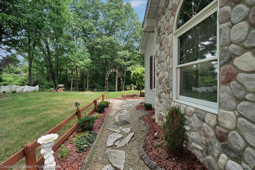 4520 Loggers Pass, Attica, MI 48412 — Photo 36