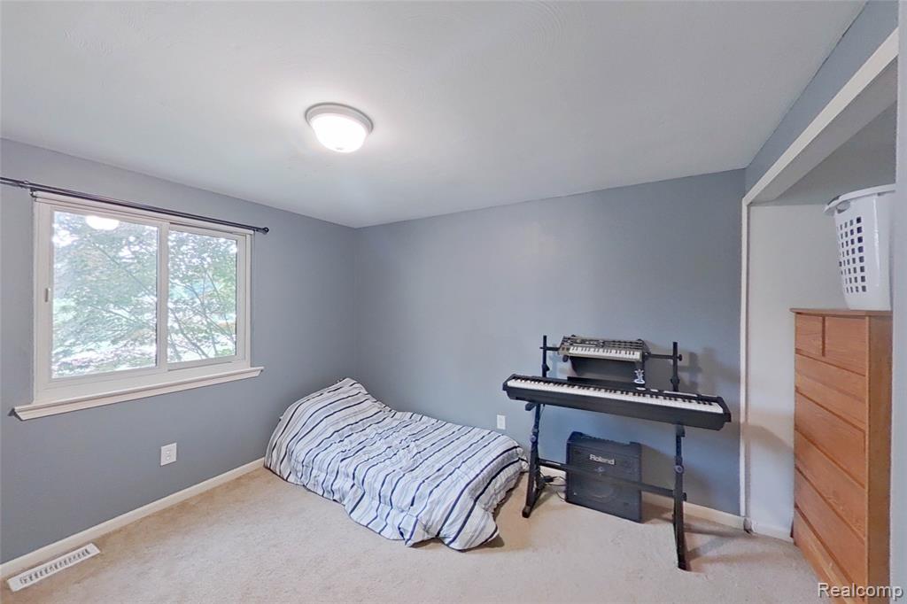 9100 Mayfred Drive, Pinckney, MI 48169 — Photo 17