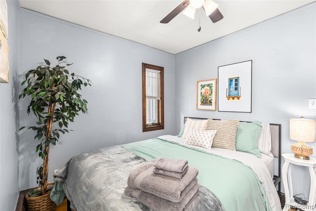 604 W Hudson Avenue, Royal Oak, MI 48067 — Photo 36