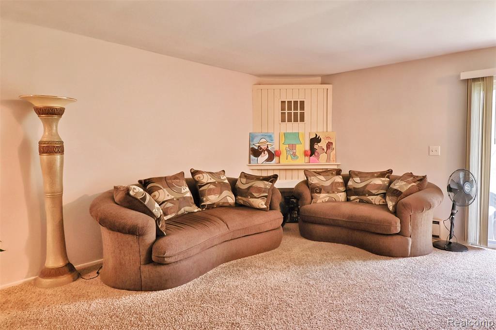 7600 Woodview Street, 2, Westland, MI — Photo 5