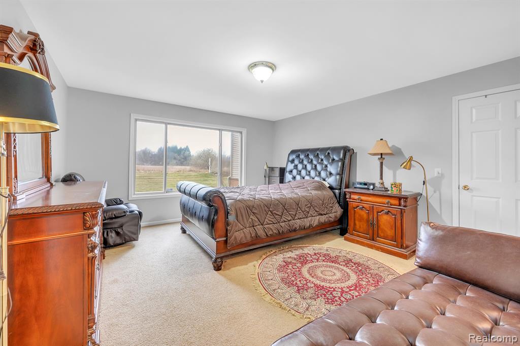 6133 LOCHMORE Drive, Commerce Twp, MI 48382 — Photo 21