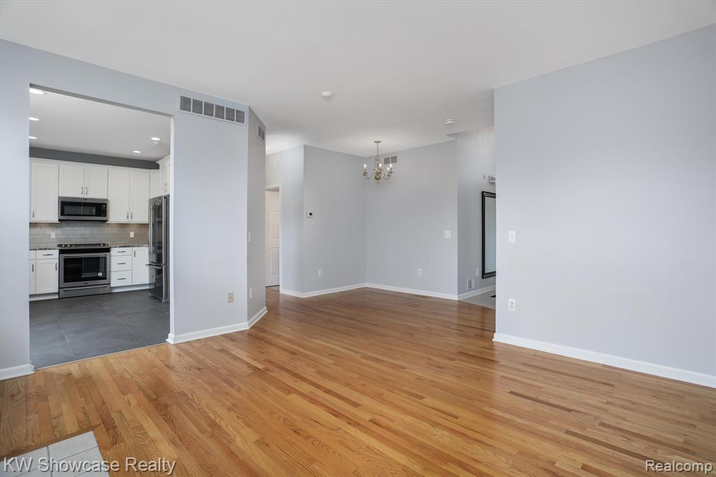 443 CONCORD Drive, Canton, MI 48188 — Photo 9