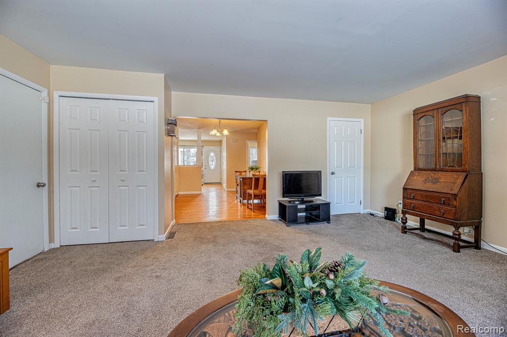 5123 MILL WHEEL Drive, Grand Blanc, MI 48439 — Photo 11