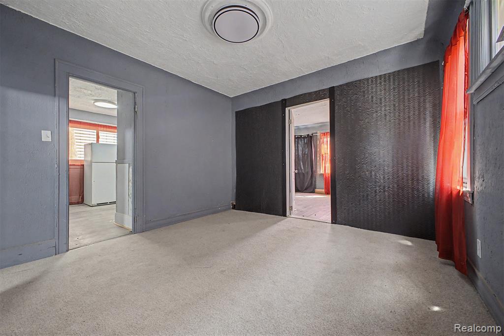 9275 Appoline Street, Detroit, MI 48228 — Photo 12