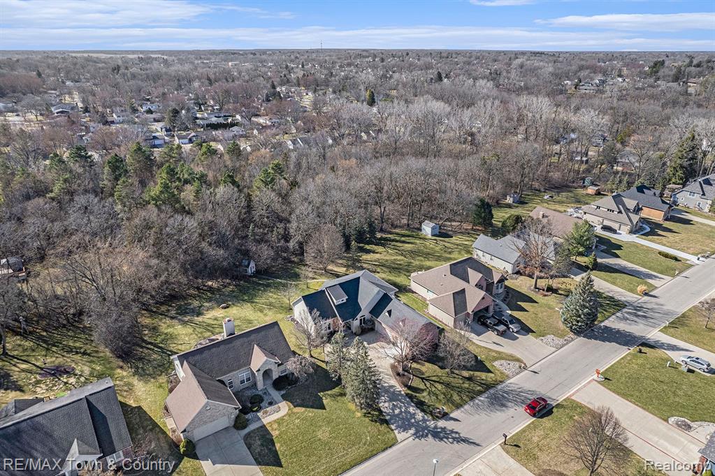 440 RIVER WOODS Drive, Flushing, MI 48433 — Photo 37