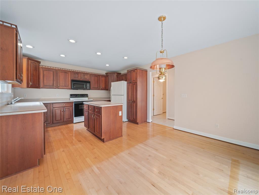 534 Hope Street, Brighton, MI 48116 — Photo 8