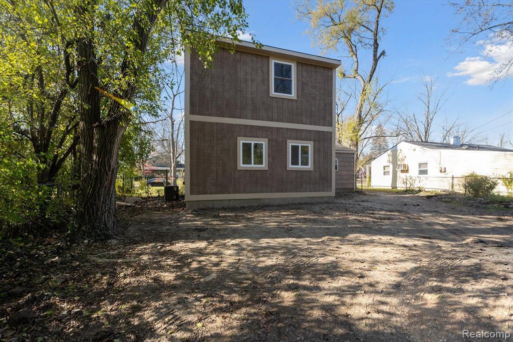 2481 PINECREST Avenue, Ann Arbor, MI 48104 — Photo 30