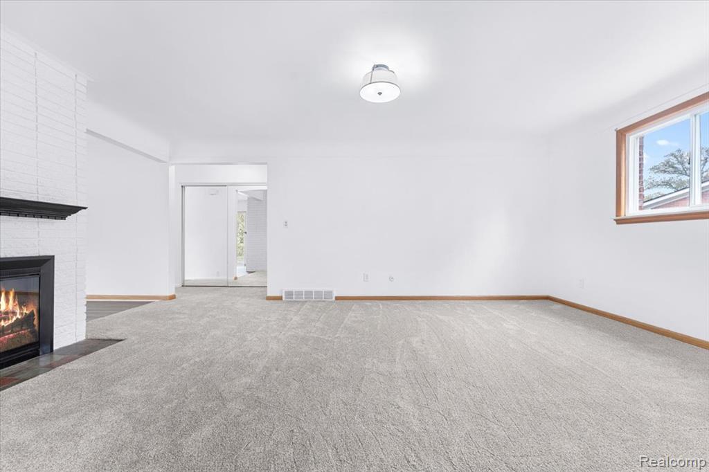 25146 Dallas Drive, Grosse Ile, MI 48138 — Photo 6