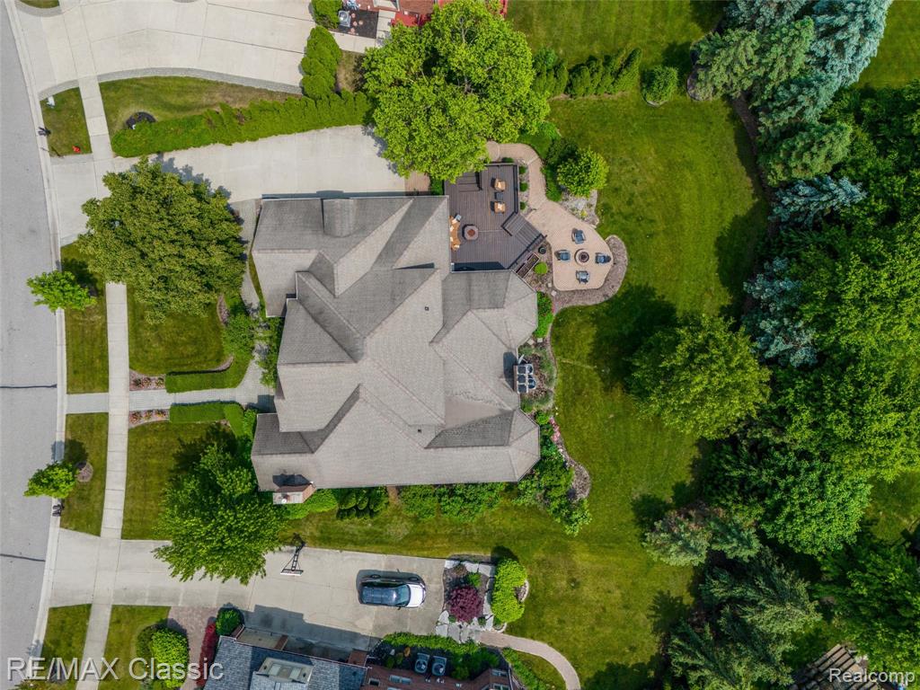 18438 Clairmont Circle E, Northville, MI 48168 — Photo 86