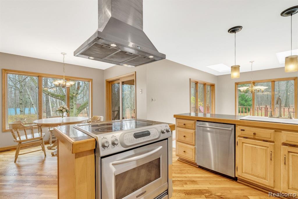 5287 MAITLAND Road, Clyde, MI 48049 — Photo 17
