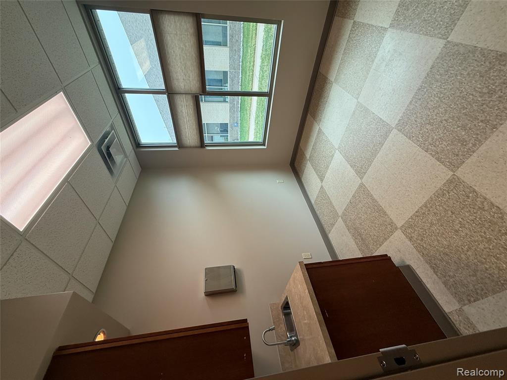 8382 Holly Road, Grand Blanc, MI 48439 — Photo 13