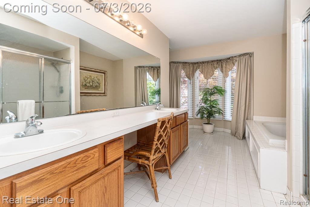 6489 Shoreline Drive, Troy, MI 48085 — Photo 29
