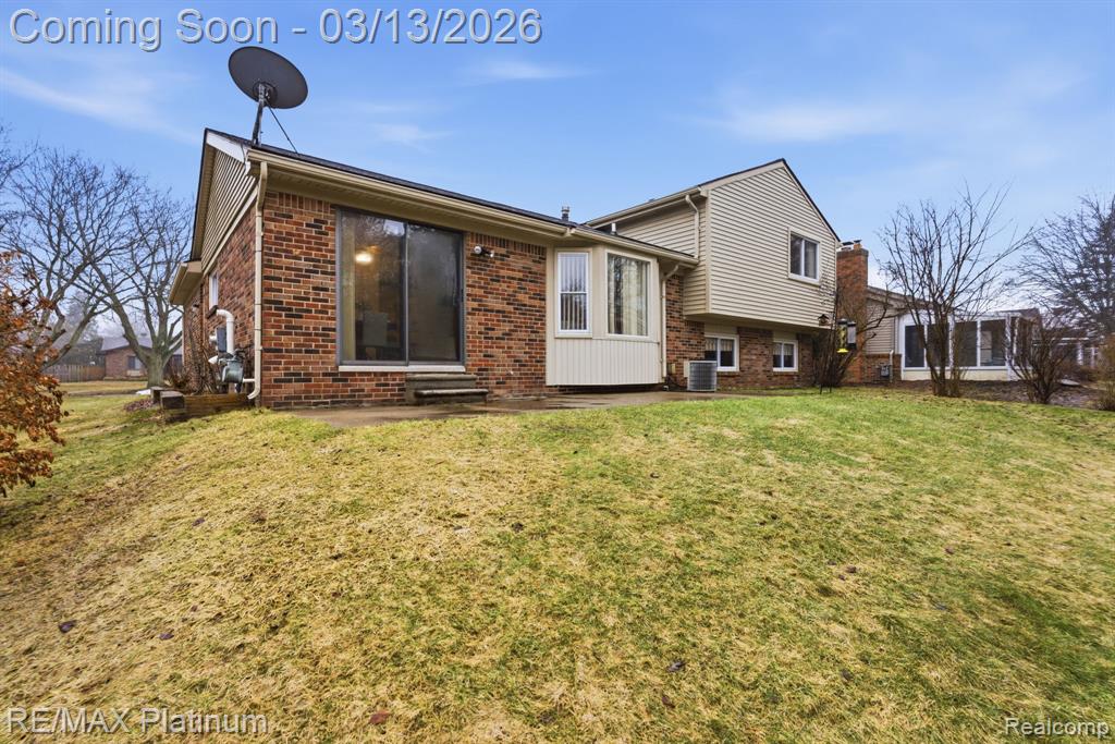 834 Abbey Lane, Milford, MI 48381 — Photo 30