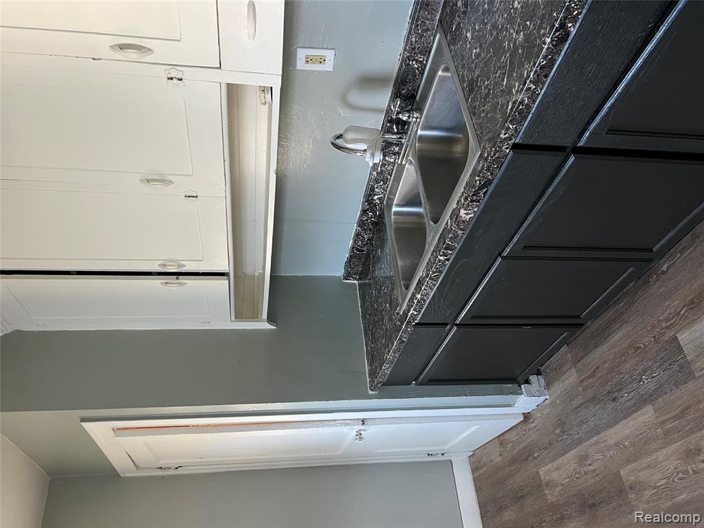936 Stocker Avenue, Flint, MI 48503 — Photo 9
