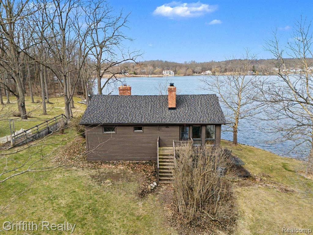 11616 Hall Road, Whitmore Lake, MI 48189 — Photo 24