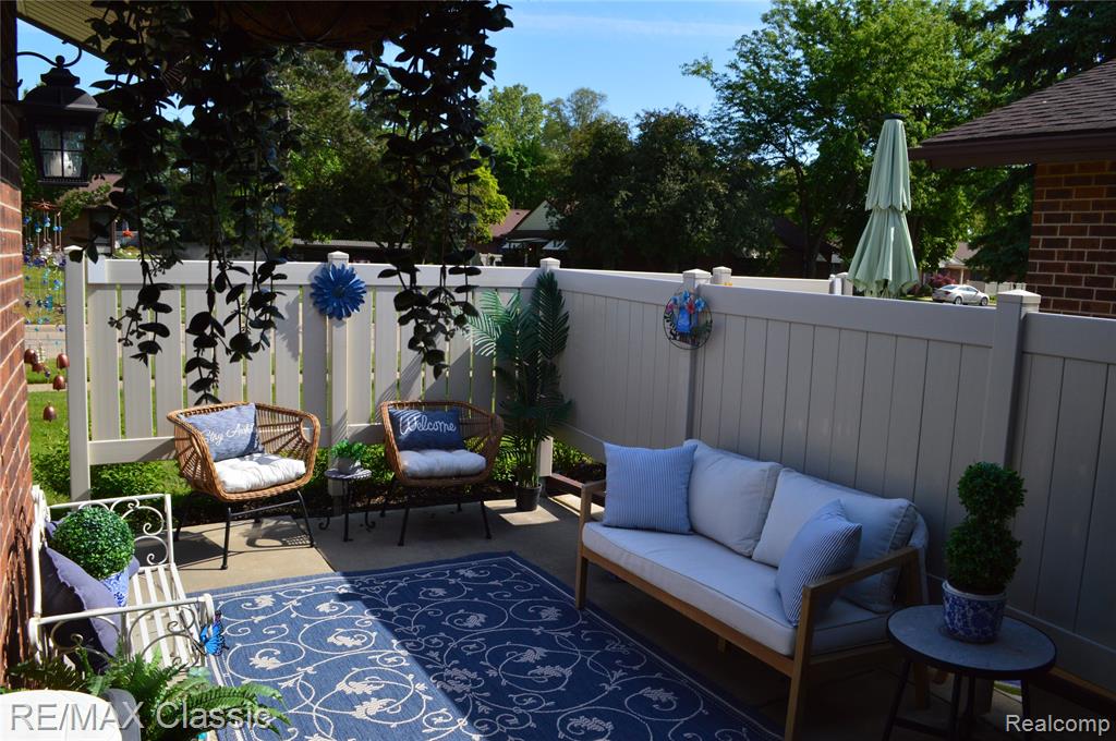 40605 Newport Drive E, 294, Plymouth, MI 48170 — Photo 32
