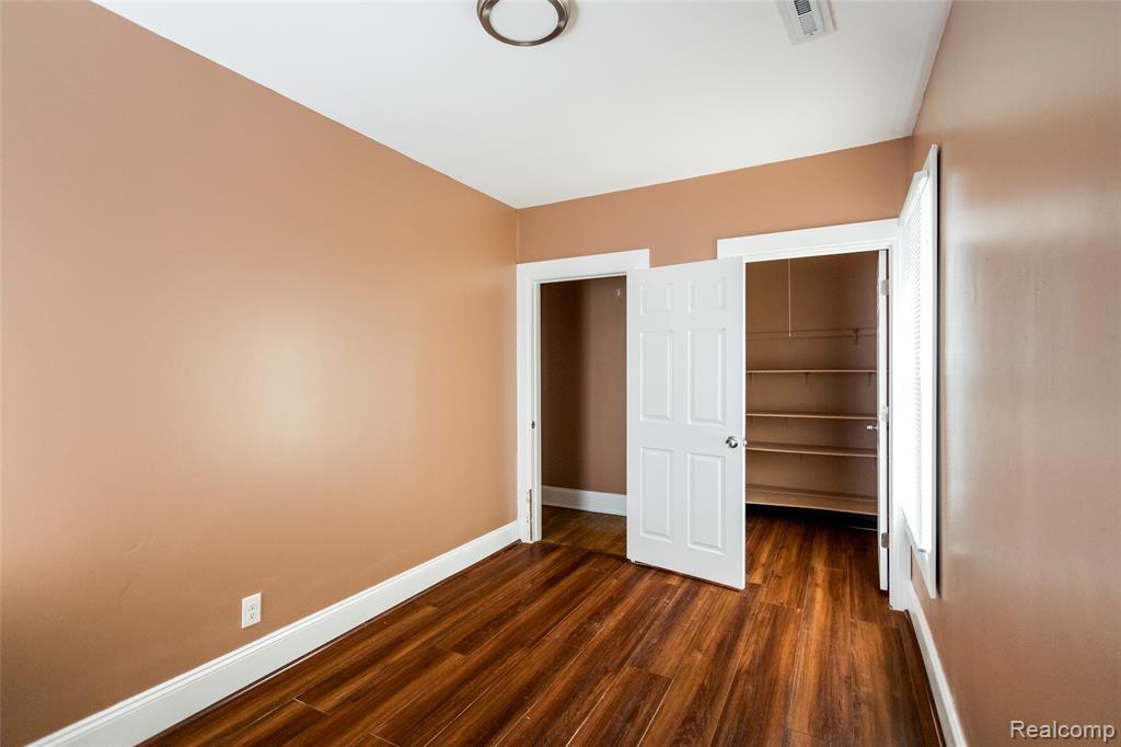5435 Burns Street, Detroit, MI 48213 — Photo 16