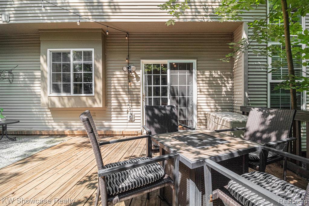 844 Wood Run Court, South Lyon, MI 48178 — Photo 24