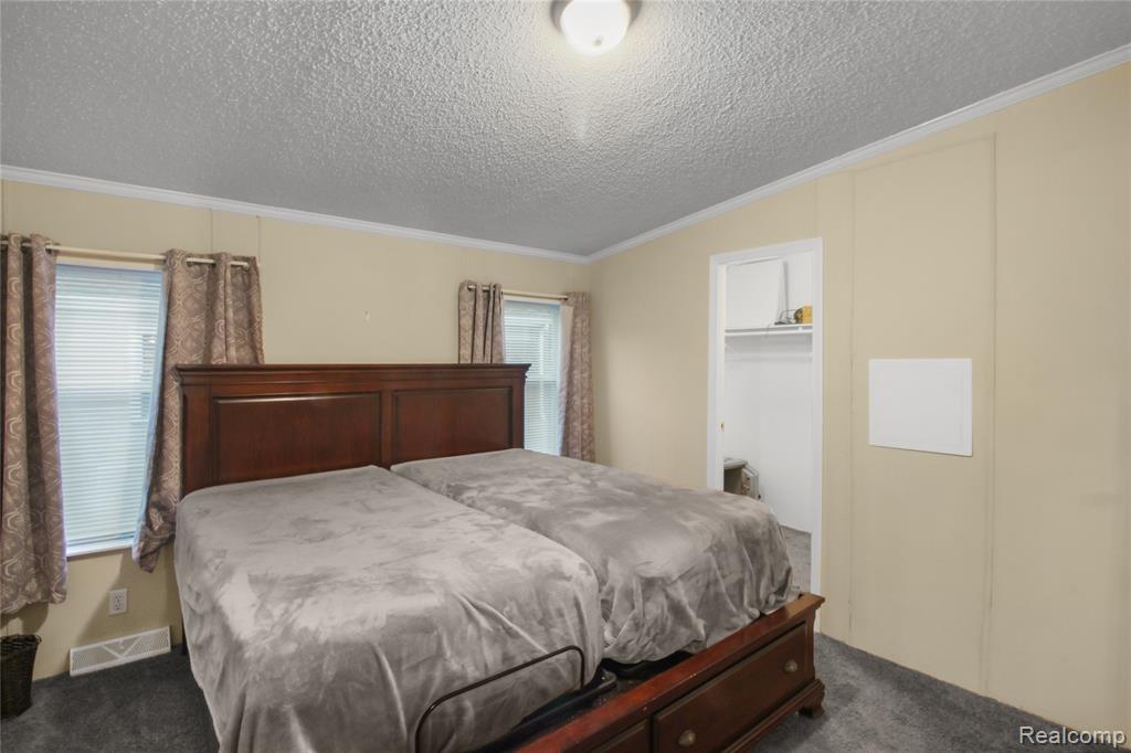 13499 Heritage Street, Carleton, MI 48117 — Photo 11