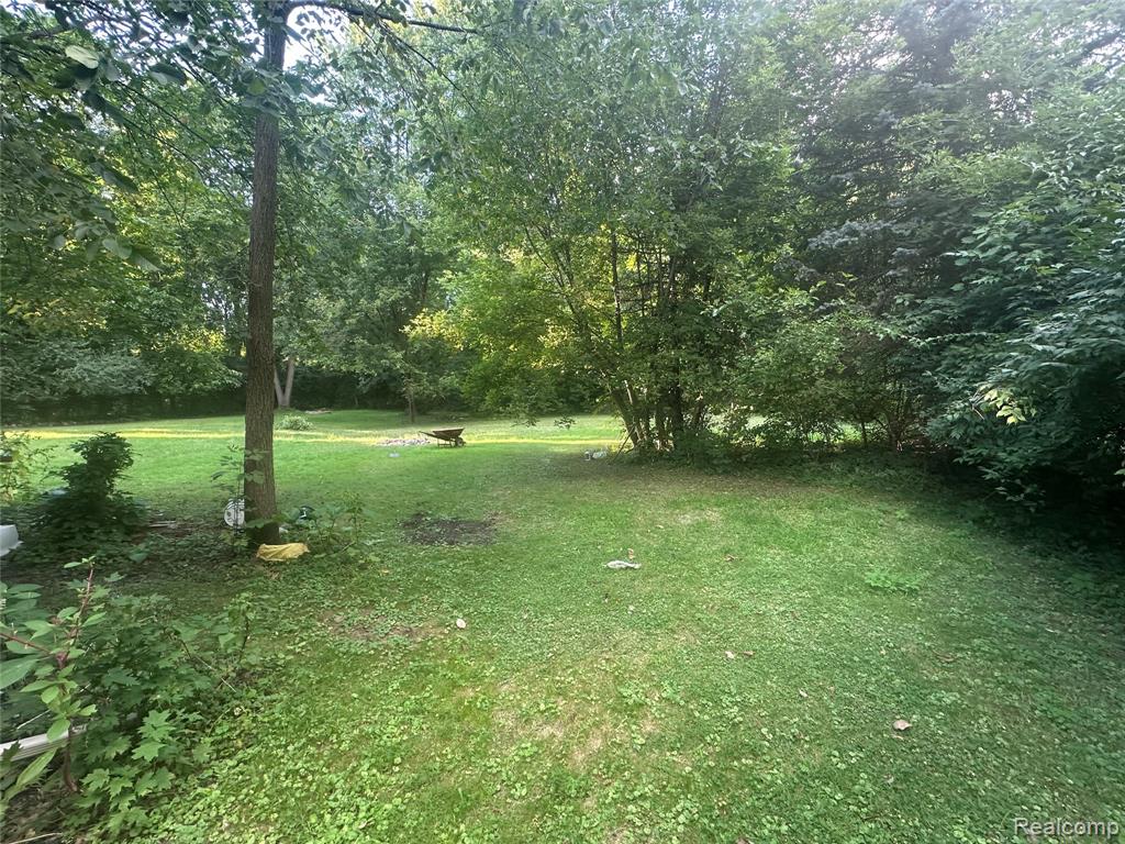 162 Church Street, Bruce, MI 48065 — Photo 8