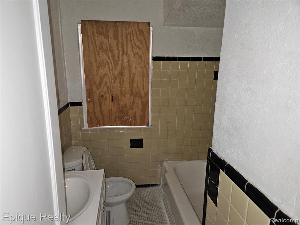 6137 Radnor Street, Detroit, MI 48224 — Photo 8