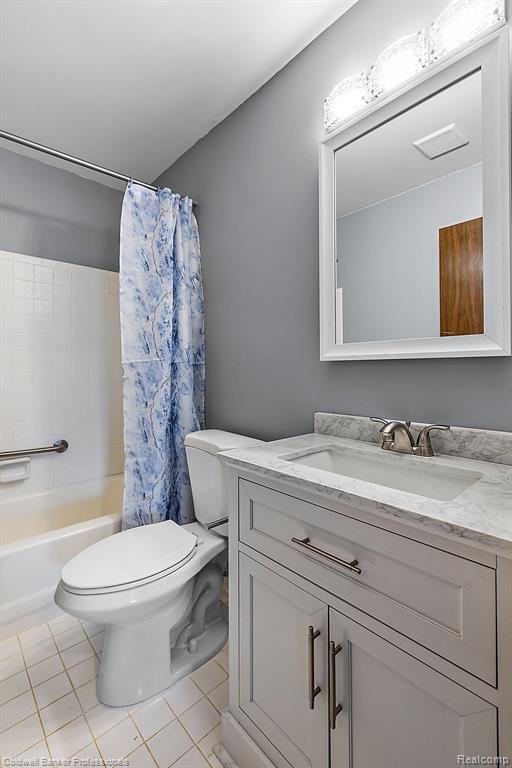 2685 ROUNDTREE Drive, Troy, MI 48083 — Photo 24
