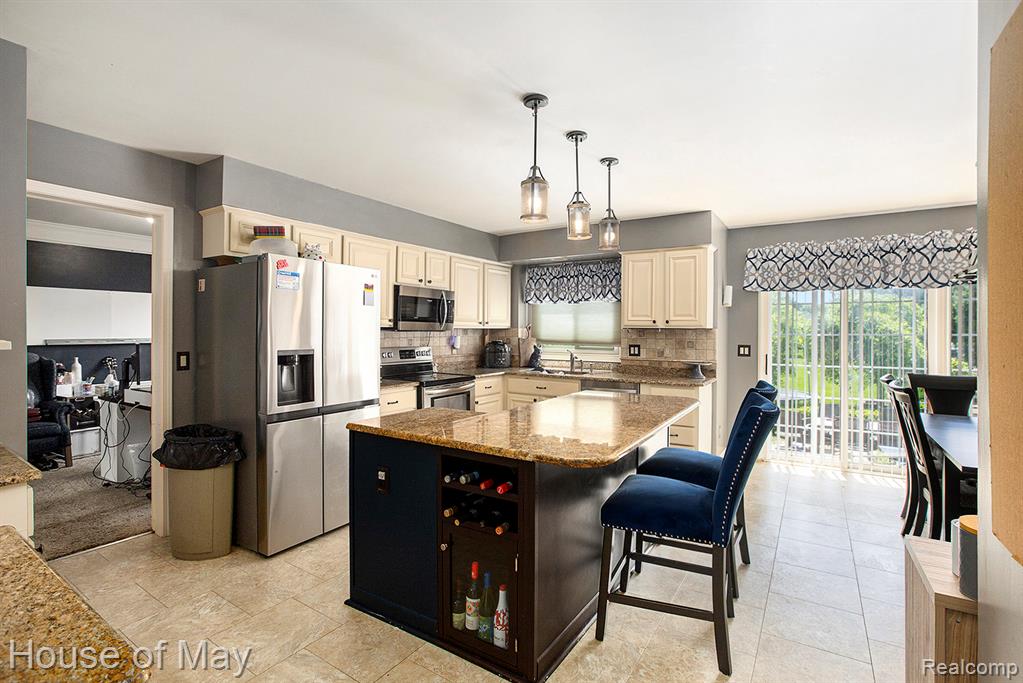 47951 Picadilly Court, Canton, MI 48187 — Photo 10