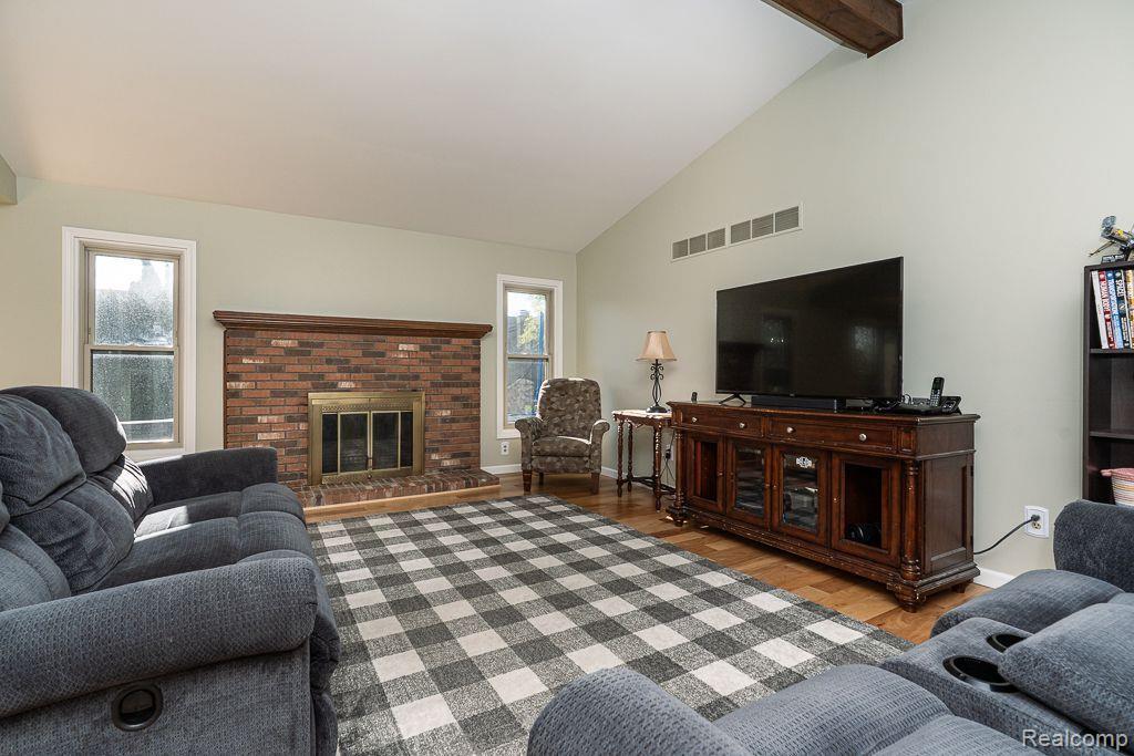 44053 TERRICAR Lane, Clinton Twp, MI 48038 — Photo 5